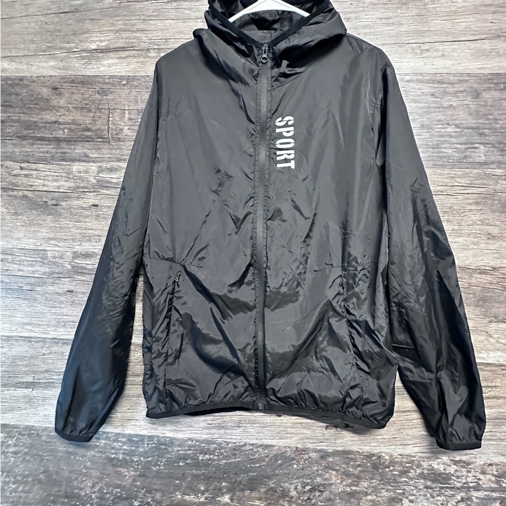 Sport Black Windbreaker with Hood and Water-Resistant Material